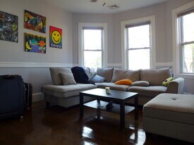 123 Centre St in Boston, MA - Building Photo