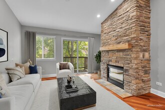 53 Samuel Dr in Streamwood, IL - Building Photo - Building Photo