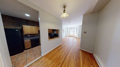 2 Moreland St in Boston, MA - Building Photo - Building Photo