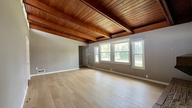 7006 W Lancaster Ave in Milwaukee, WI - Building Photo - Building Photo