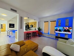 3505 Sage Rd in Houston, TX - Building Photo - Building Photo