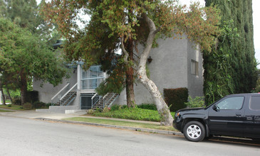 2519-2527 Whitefield Rd in Pasadena, CA - Building Photo - Building Photo