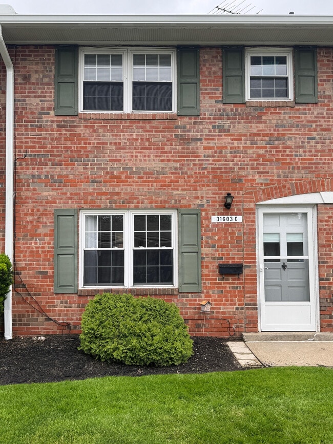 property at 31603 N Marginal Dr