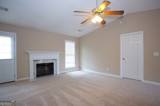 1302 Palmer Ln in Winder, GA - Foto de edificio - Building Photo