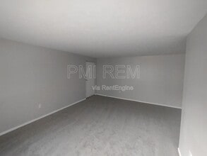 14409 Triskett Rd in Cleveland, OH - Foto de edificio - Building Photo