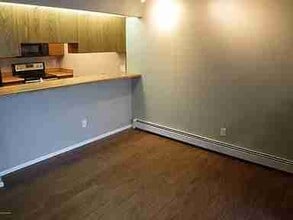 1600 Eastridge Dr in Anchorage, AK - Building Photo - Building Photo