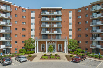 Linden House in Rocky River, OH - Building Photo - Building Photo