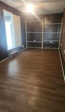 1208 Venetian Cir in Lexington, KY - Building Photo - Building Photo