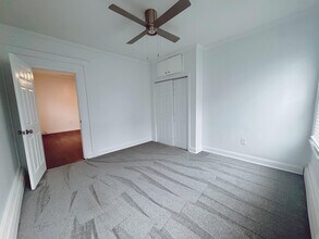 24 Pamrapo Ave in Jersey City, NJ - Building Photo - Building Photo