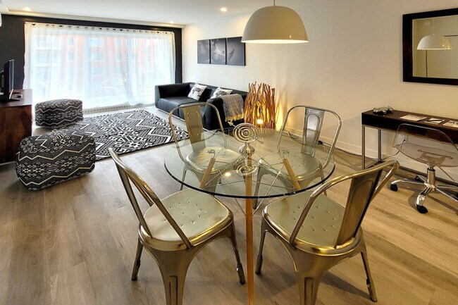 3000 Av. Colomb in Brossard, QC - Building Photo - Building Photo