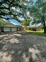 227 Co Rd 121 in Athens, TN - Building Photo