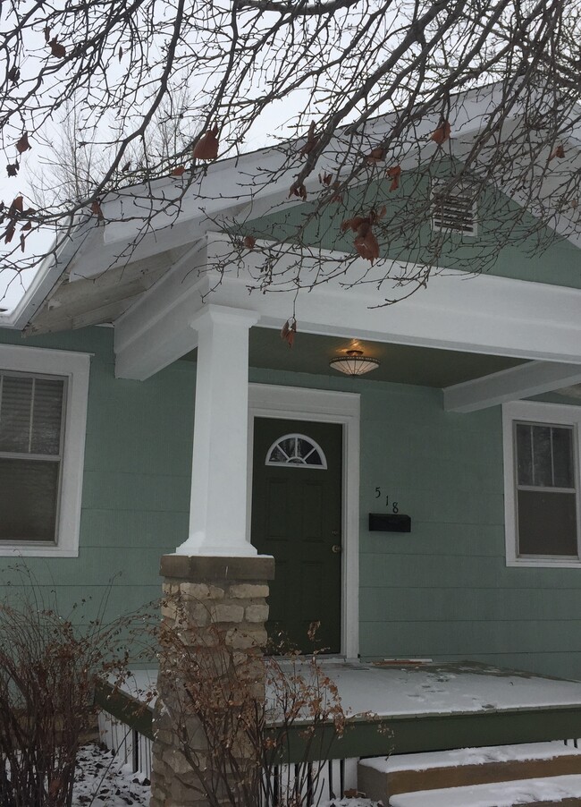 property at 518 W 6th Ave