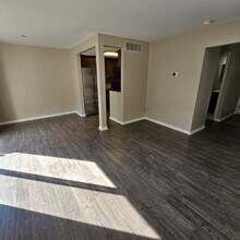 967 Kirts Blvd in Troy, MI - Building Photo - Building Photo
