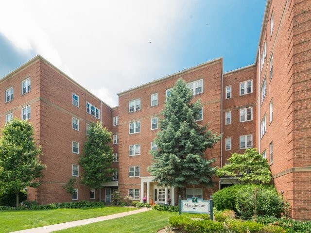 Aristocrat Apartments in Shaker Heights, OH - Building Photo