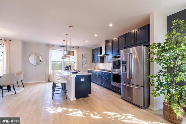 20957 Bluebird Sq in Countryside, VA - Building Photo - Building Photo