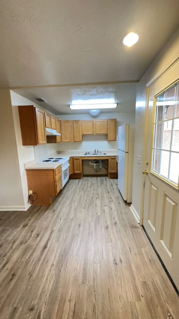 1435 Lincoln St-Unit -1 in Redding, CA - Building Photo - Building Photo