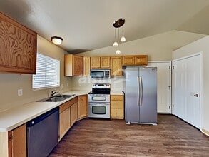 342 N 75 W in Clearfield, UT - Building Photo - Building Photo