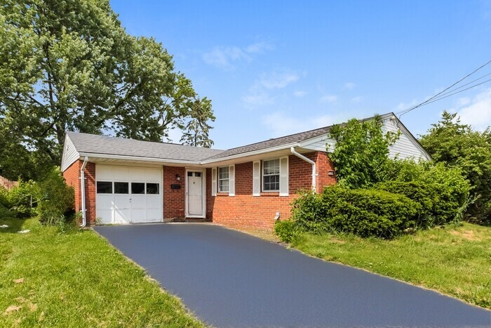 3114 Nightfall Ct in Cincinnati, OH - Building Photo