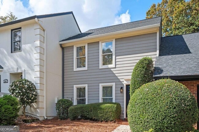 2103 Kristen Ct in Smyrna, GA - Building Photo - Building Photo