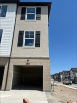 4716 W Grady Ln in Riverton, UT - Building Photo