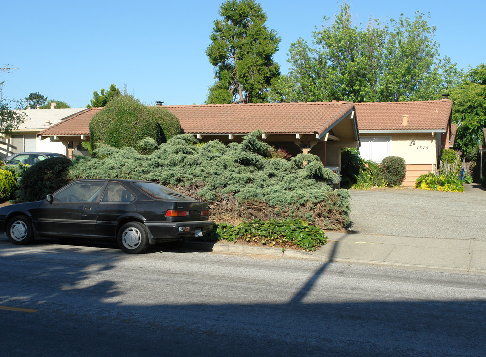 1315 Kingfisher Way in Sunnyvale, CA - Building Photo