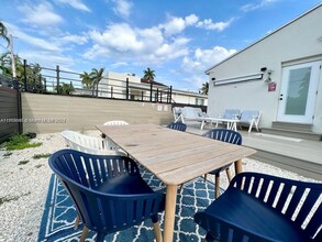 1031 Hollywood Blvd in Hollywood, FL - Building Photo - Building Photo