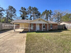 10731 Chateau Dr in Olive Branch, MS - Building Photo