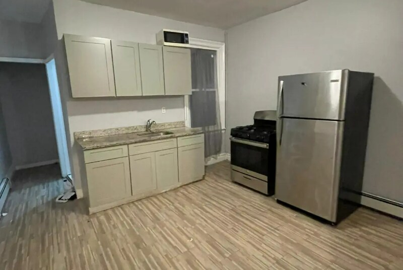 166 Lexington Ave in Jersey City, NJ - Building Photo