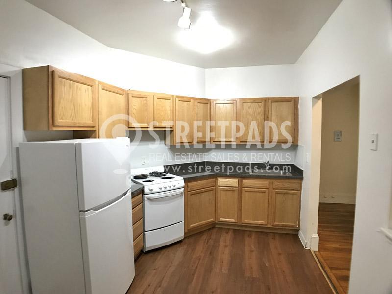1595 Beacon St in Brookline, MA - Building Photo
