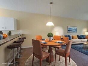 17201 Indian Creek Dr, Unit 17201 in Poinciana, FL - Building Photo - Building Photo