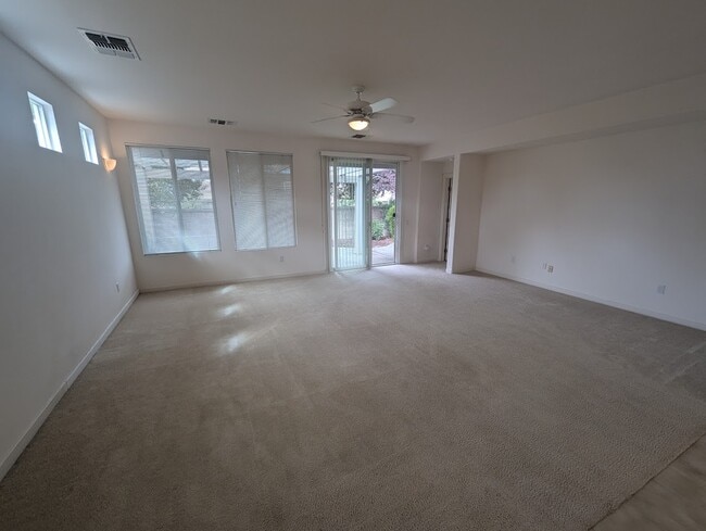 104 Azeo Ct in Lincoln, CA - Building Photo - Building Photo
