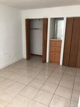 4550 NW 79th Ave-Unit -1B in Doral, FL - Building Photo - Building Photo