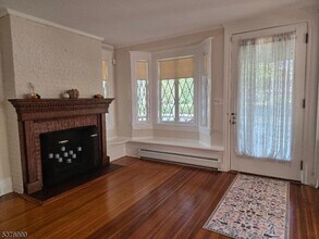 259 Walnut St in Westfield, NJ - Foto de edificio - Building Photo