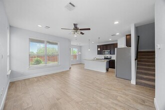 521 High Tech Dr in Georgetown, TX - Building Photo - Building Photo