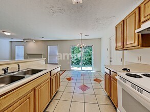 2425 Edencrest Dr in Antioch, TN - Building Photo - Building Photo