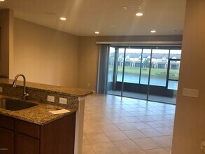7010 Butterfly Ct in Jacksonville, FL - Building Photo - Building Photo