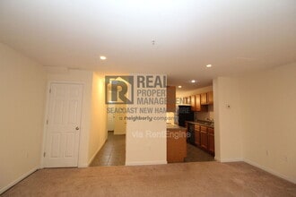 2 Waverly Dr in Dover, NH - Building Photo - Building Photo