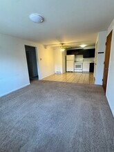 320 Elm St in Southbridge, MA - Building Photo - Building Photo