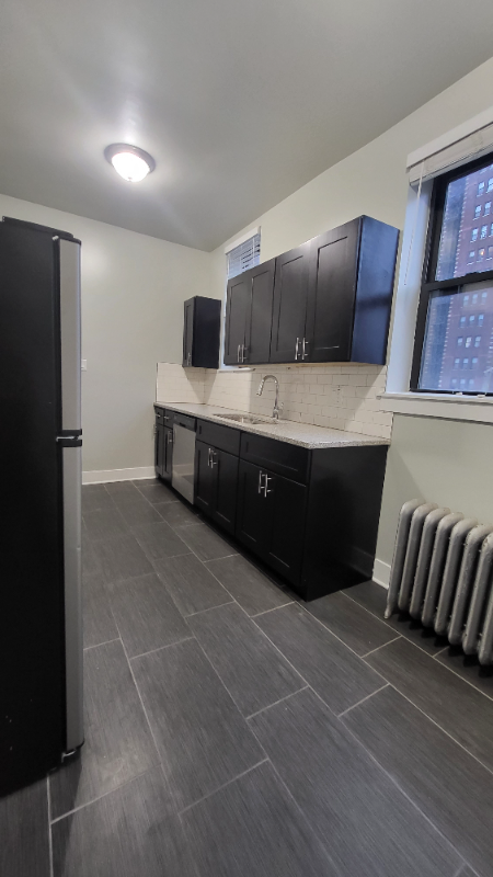 5531 S Everett Ave-Unit -2S in Chicago, IL - Building Photo - Building Photo