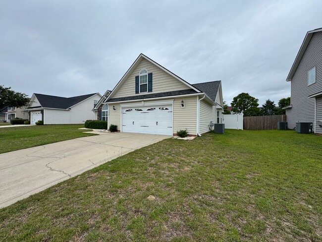 1238 Snowy Egret Dr in Fayetteville, NC - Building Photo - Building Photo