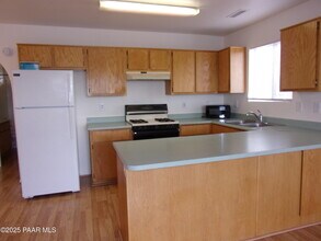 6016 N Tower Ln in Prescott Valley, AZ - Building Photo - Building Photo
