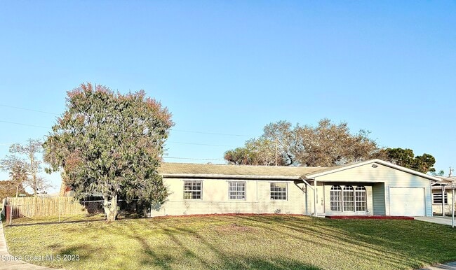 781 Burman Ln NE in Palm Bay, FL - Building Photo - Building Photo