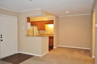 904 University Oaks Blvd, Unit 82 in College Station, TX - Building Photo - Building Photo