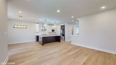 314 E Lk St in Cranberry Township, PA - Building Photo - Building Photo