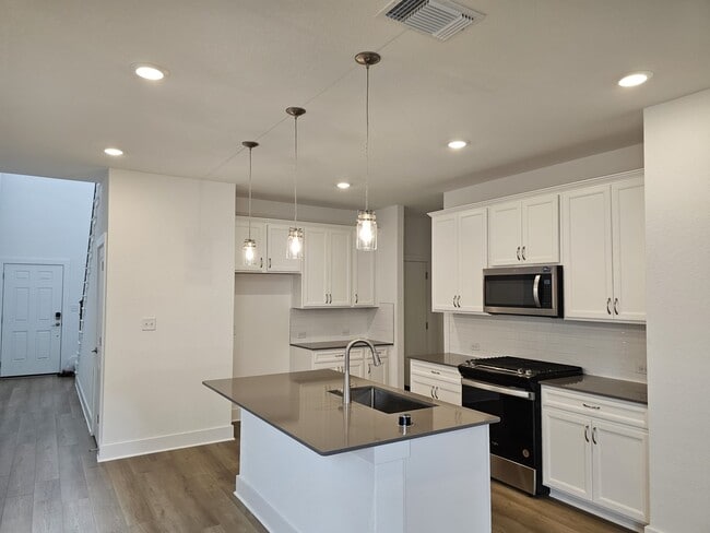 432 Bristlecone Bnd in Liberty Hill, TX - Building Photo - Building Photo