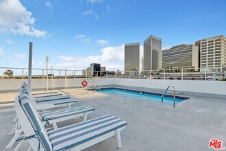 9950 Durant Dr in Beverly Hills, CA - Building Photo - Building Photo