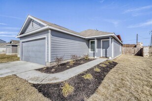 100 Burt Rainey Ln in Jarrell, TX - Building Photo