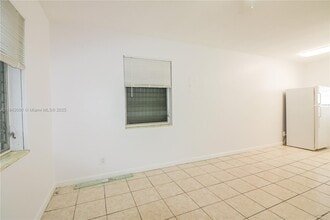 1727 Fletcher St in Hollywood, FL - Building Photo - Building Photo