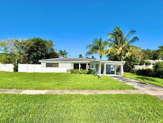property at 2201 NE 5th Ave