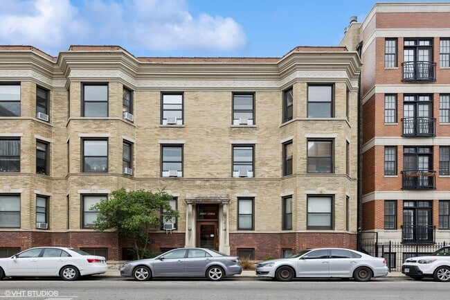 property at 2957 N Halsted St